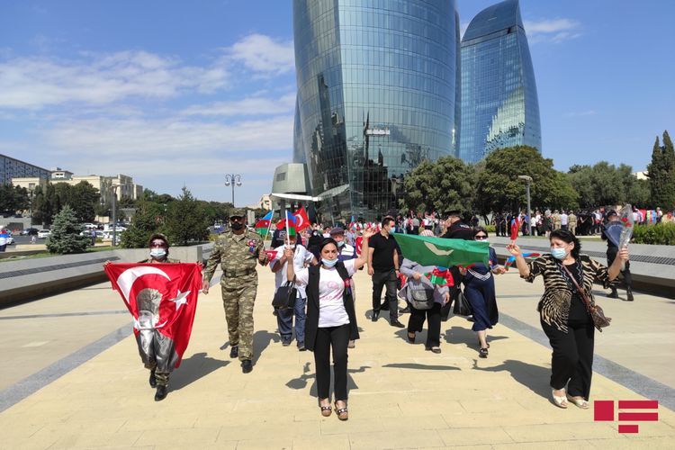 Bakıda Türkiyəyə dəstək aksiyası  - FOTO