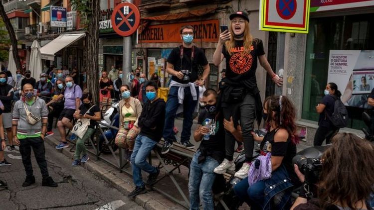Madriddə məhdudiyyətlərə qarşı etiraz aksiyası keçirildi 