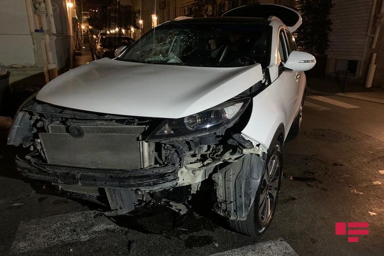 Rusiya vətəndaşı Bakıda qəza törətdi - FOTO