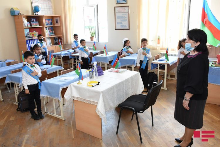 Məktəblərdə təhsilalanlarda formalaşdırılacaq səriştələr və dəyərlər müəyyənləşdi