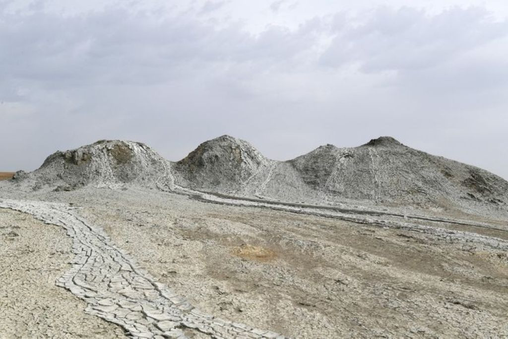 Abşeron rayonunun Qobustan kəndinin ərazisində palçıq vulkanları