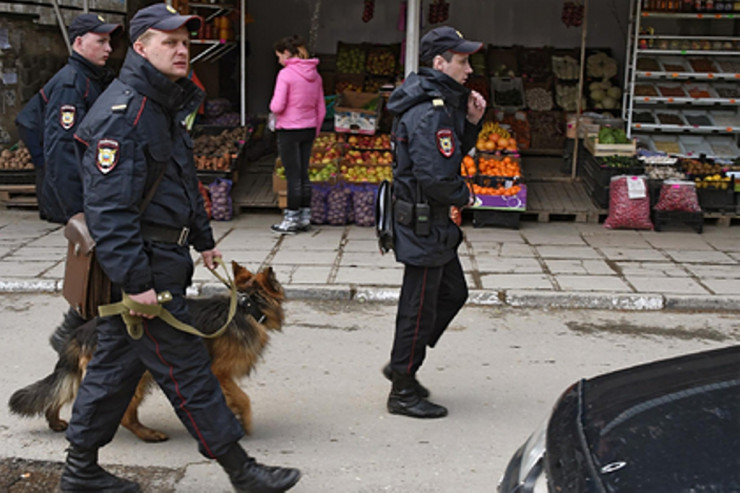 Rusiyada azərbaycanlıların bazarına 4 min polis yeridildi: Narkotik satışı, qeyri-qanuni miqrantlar ...