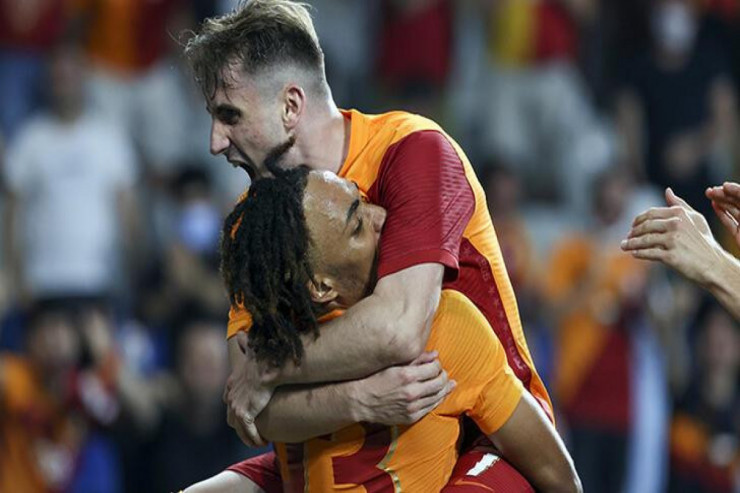 “Qalatasaray” Avropa Liqasında pley-offa yüksəldi