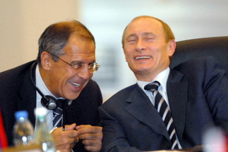 Rusiya prezidenti Vladimir Putin və Rusiyanın xarici işlər naziri Sergey Lavrov