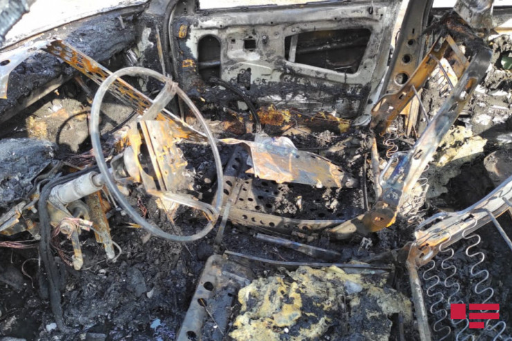 “Azərişıq” əməkdaşının  maşını yandırıldı   -  FOTO   - YENİLƏNİB  