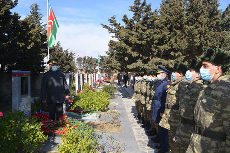 Mübariz İbrahimovun xatirəsi yad edilib-FOTO 