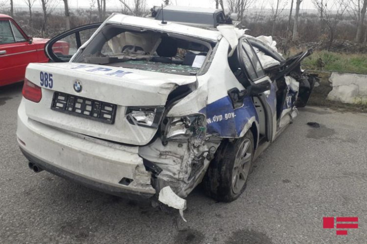 Kürdəmirdə yol buz bağladı: polis əməkdaşları yaralanıb - FOTOLENT 