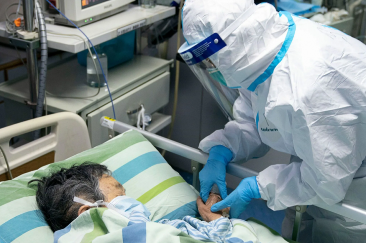 Çində 8 aydan sonra koronavirus xəstəsi öldü