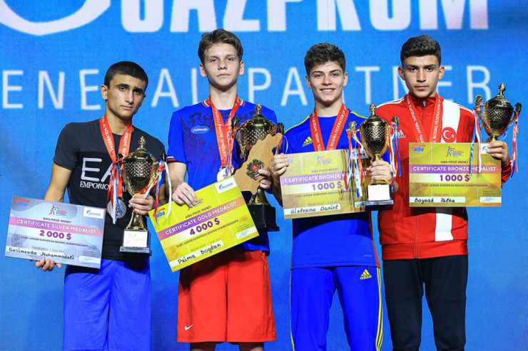 Azərbaycan boksçusu Avropa birinciliyini gümüş medalla başa vurdu - FOTO 