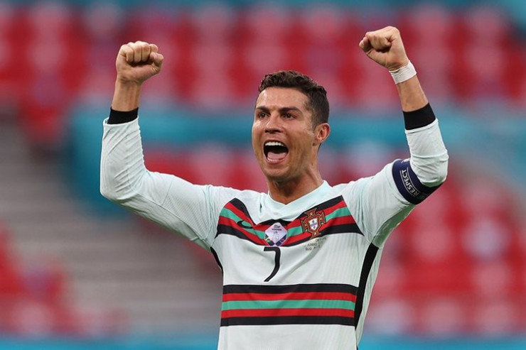 Kriştiano Ronaldo, Portuqaliya millisinin kapitanı