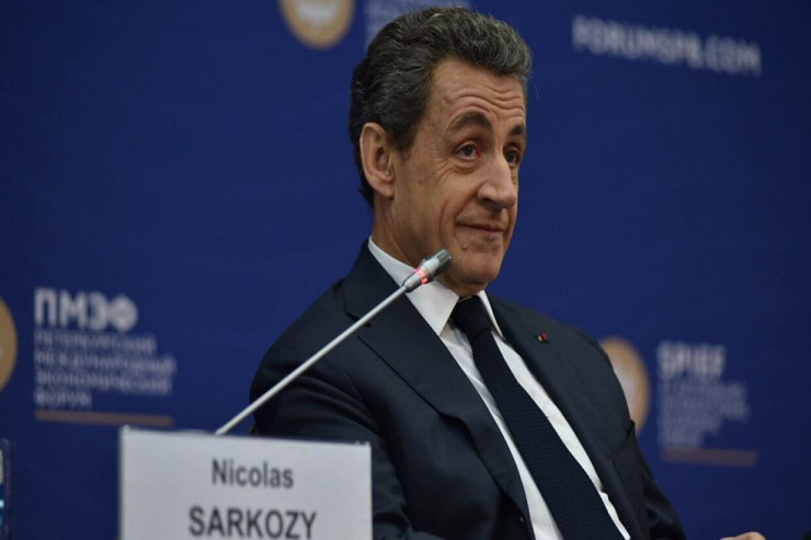 Fransanın keçmiş prezidenti Nikolas Sarkozi