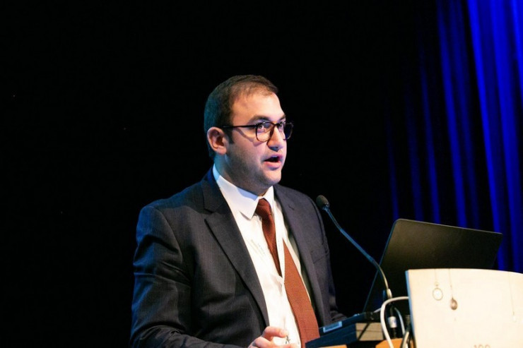 Nuran Abdullayev, Köln Universiteti Klinikasının tibb elmləri doktoru