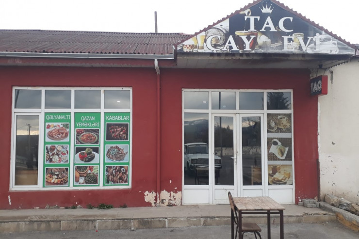 Karantin qaydalarını pozan “Tac” çay evi