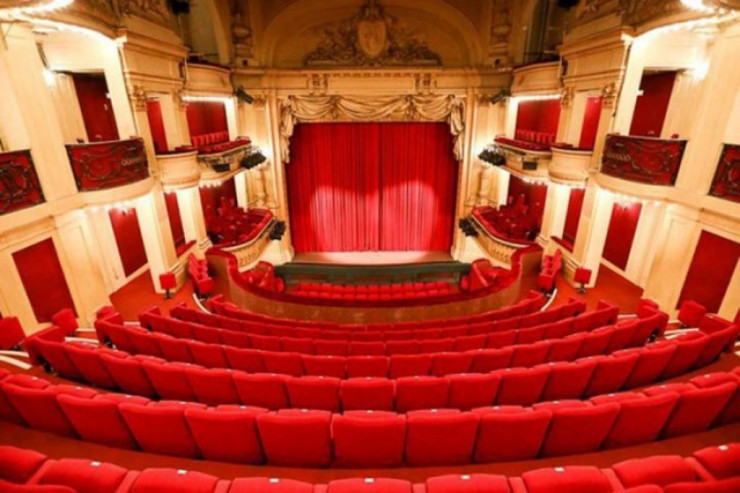 Tanınmış aktrisadan teatrların açılması ilə bağlı ÇAĞIRIŞ 