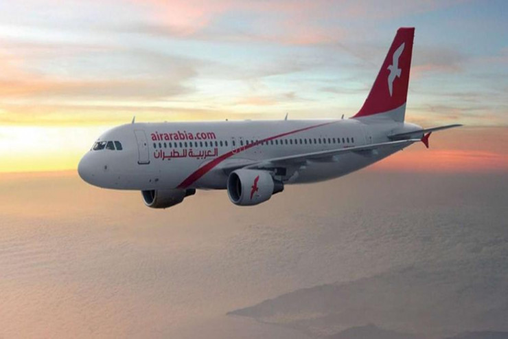 İstanbula uçan təyyarə təcili eniş etdi, sərnişinlər qaçdı