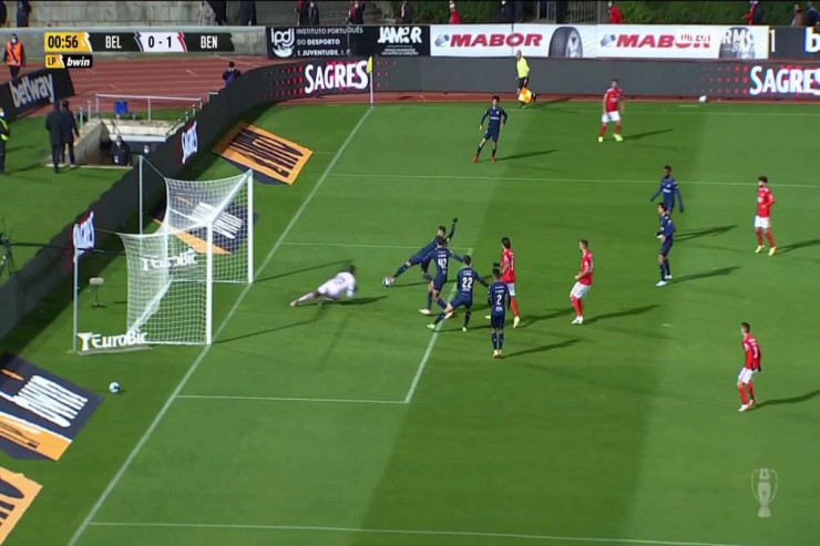 Oyun futbolçu çatışmazlığı səbəbindən dayandırıldı:  Niyə belə oldu? 