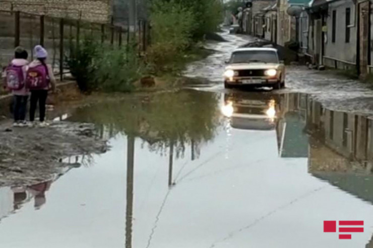 Gəncəyə güclü yağış yağdı:  evləri su basdı  - VİDEO 