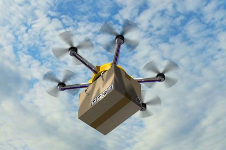 Dünyada  İLK:  Xəstəxanaya dronla ağciyər gətirildi