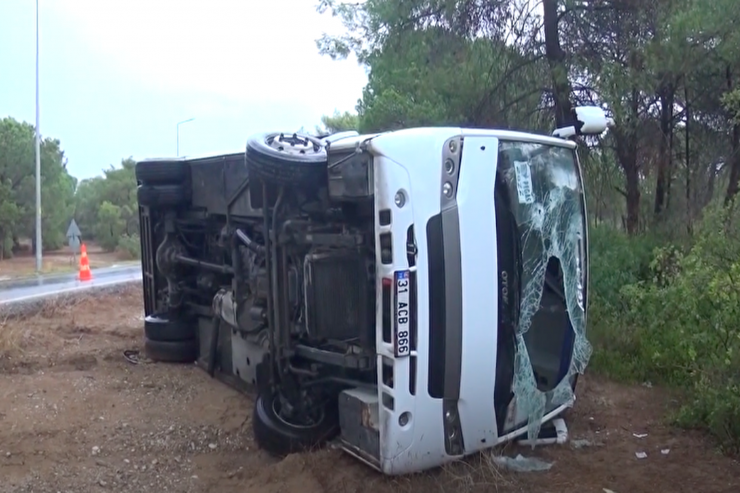 Peruda avtobus qəzası:  8 ölü, 20-dən çox yaralı 
