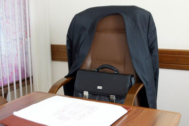 Baş Klinik Hospitalın rəisi işdən çıxarıldı: Onu kim əvəz etdi?   - ƏMR 