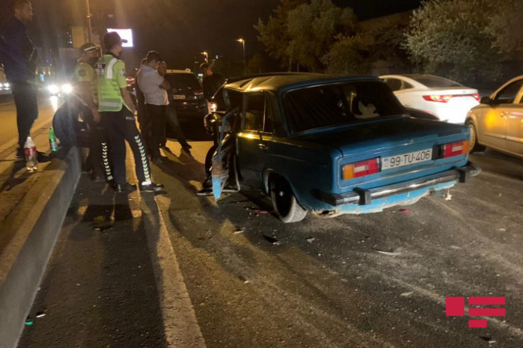 Bakıda "Jiquli" "Opel"ə çırpıldı - Xəsarət alan var  - FOTO 