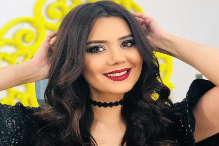 Oksana  TANINMAZ HALDA:   "İlk dəfə..." - FOTO 