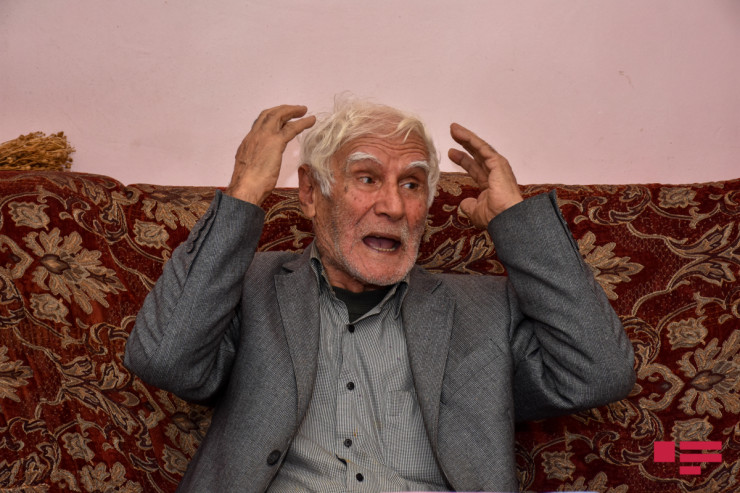 Qapısız hamam, dağılmış pilləkənlər, soyuqda yaşayan 87 yaşlı yazıçı - Əlisa Nicatın evindən REPORTAJ  