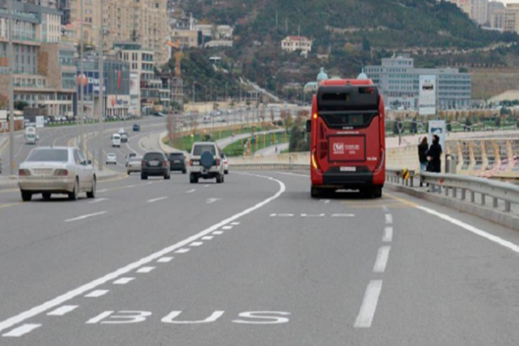  Avtobus zolaqları   ilə bağlı sürücülərə XƏBƏRDARLIQ