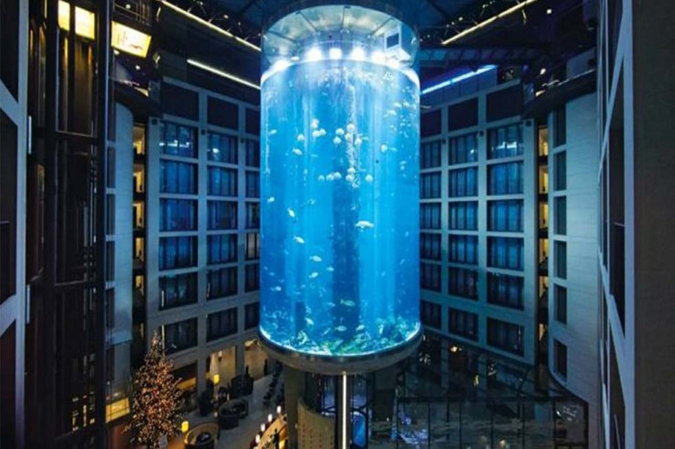 Dünyanın ən böyük akvariumu  PARTLADI: Yollar bağlanıb - VİDEO 