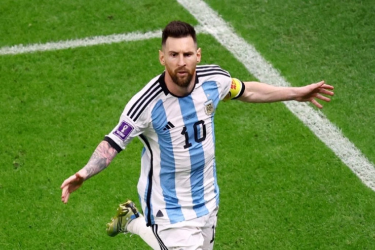 Messi DÜNYA ÇEMPIONU olmağa layiqdir –  Görün bunu kim dedi? 