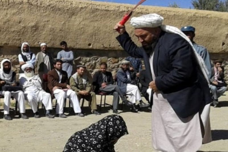 “Taliban” 30 nəfəri  şallaqladı 