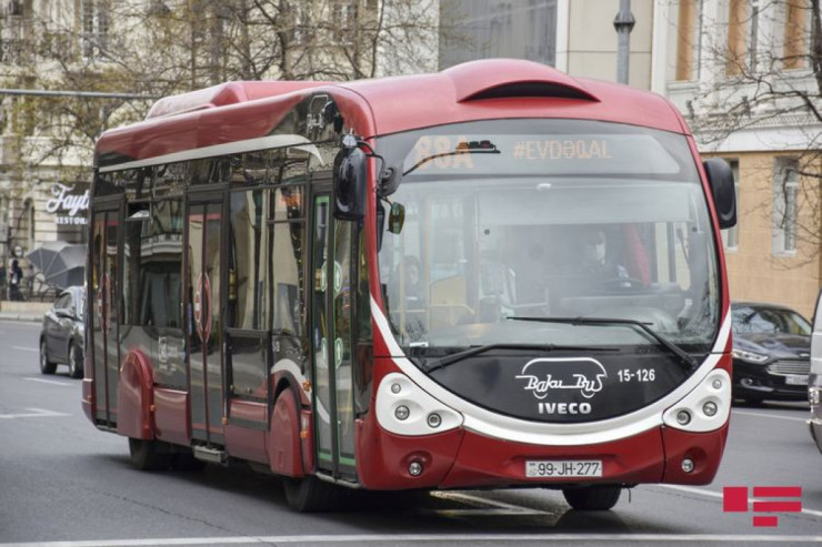 Bakıda 148 avtobus gecikir