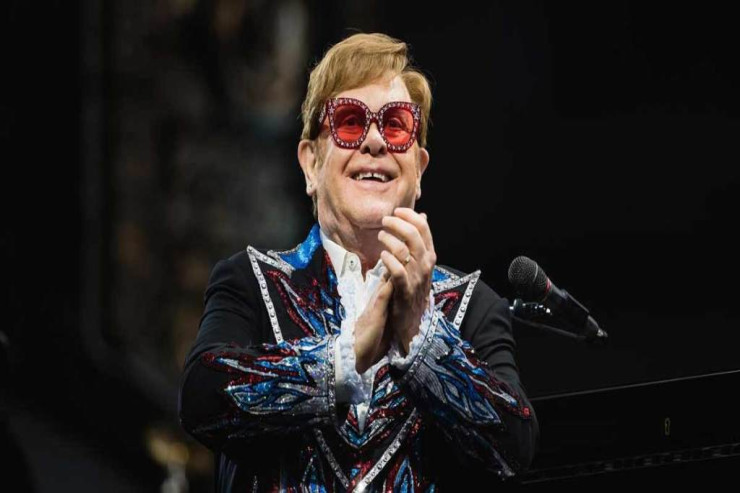 Elton Conu məşhurlaşdıran müəllif  ÖLDÜ  - FOTO 