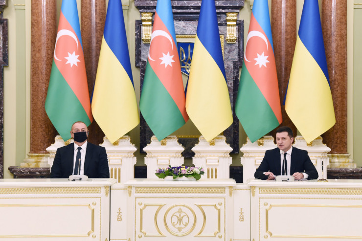 Azərbaycan Respublikasının Prezidenti İlham Əliyev və Ukrayna Prezidenti Volodimir Zelenski