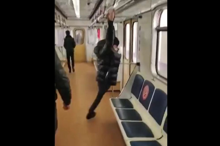 metroda nalayiq hərəkətlər