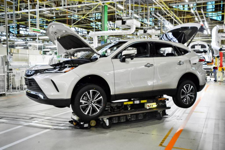 “Toyota”  koronavirusa görə   zavodlarını bağlayır