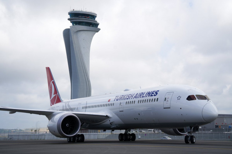 İstanbul hava limanı uçuşları  bərpa edir 