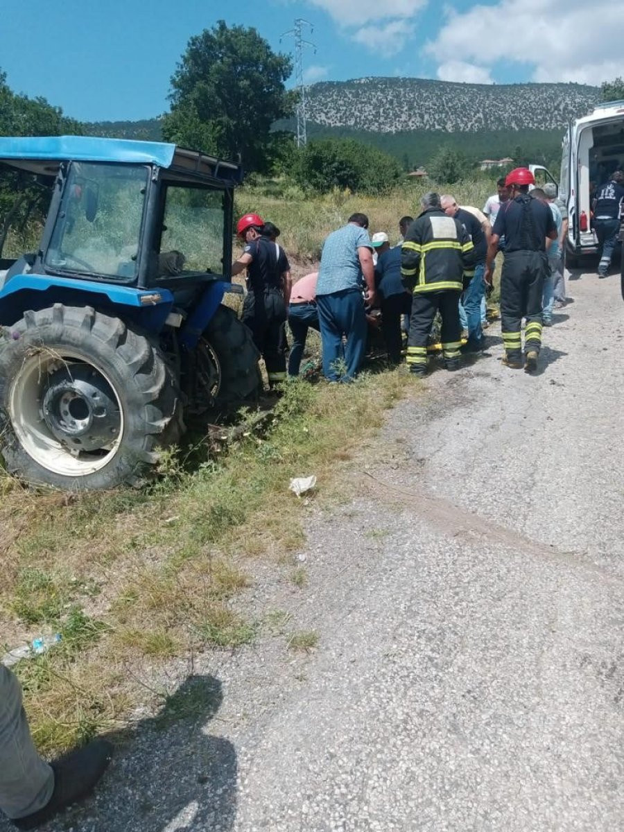 Traktor aşdı, iki nəfər öldü 