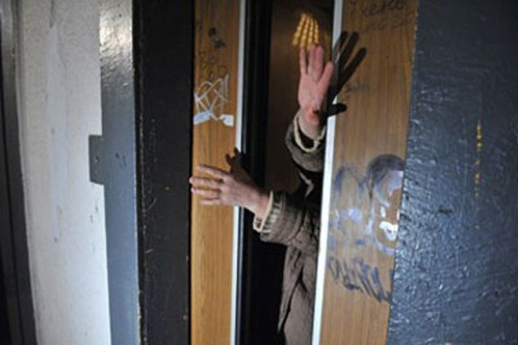 Bakıda  lift qırıldı:   6 nəfər...