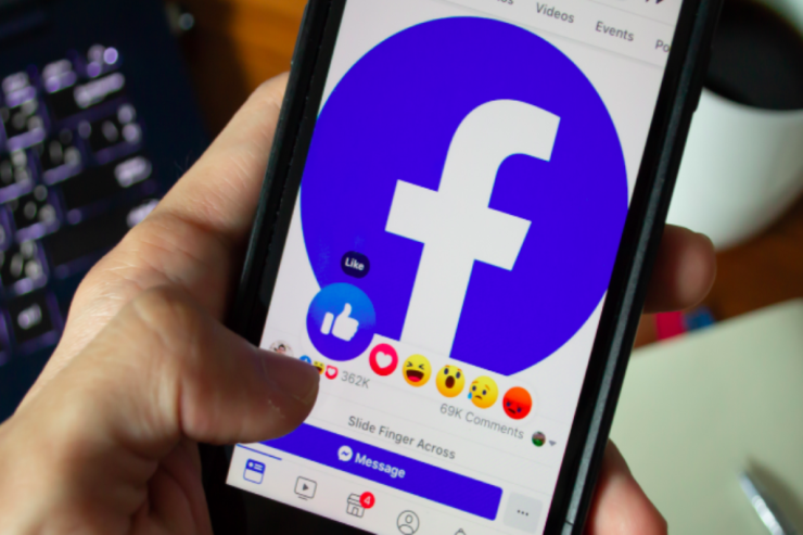 "Facebook"da 4 hesabınız  ola biləcək: Yeni funksiya  