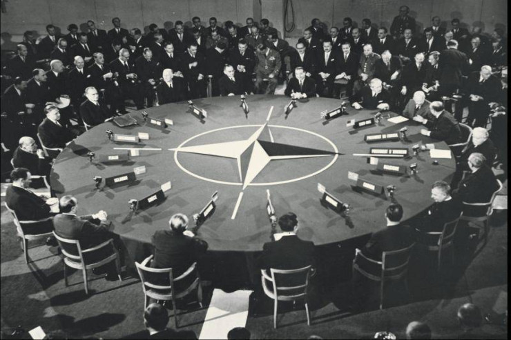 NATO SSRİ-nin üzvlüyünə niyə “yox” deyib? - 68 il əvvəl dünyanı dəyişən HADİSƏ 