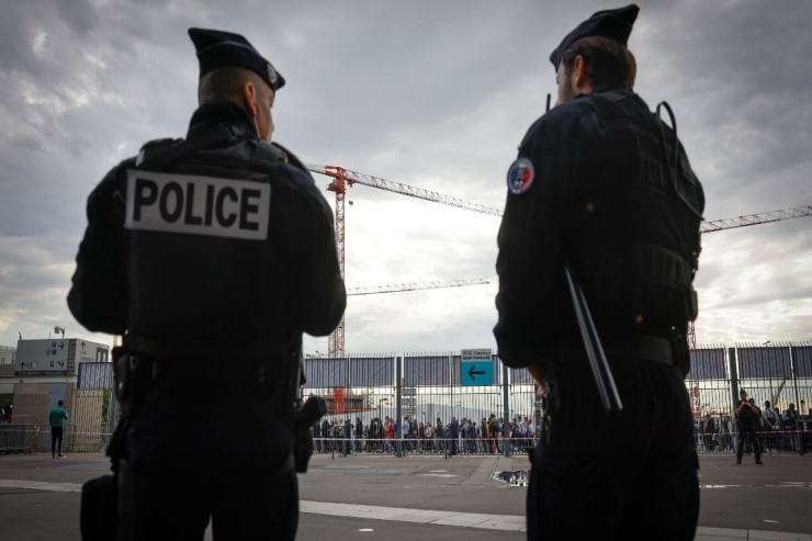 Polis ərzaqın arasında gizlədilmiş narkotik vasitəni tapdı