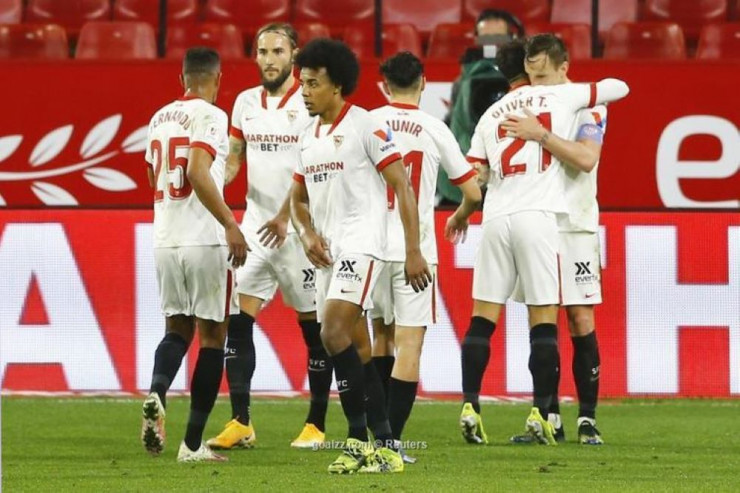 Əzəli rəqiblərin istədiyi futbolçunun transfer qiyməti açıqlandı 