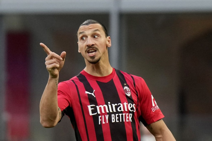 “Məşqçi olsam,  futbolçuları döyərəm”   - İbrahimoviç