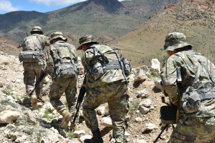 Azərbaycanda ehtiyatda olan zabitlərin  NƏZƏRİNƏ 