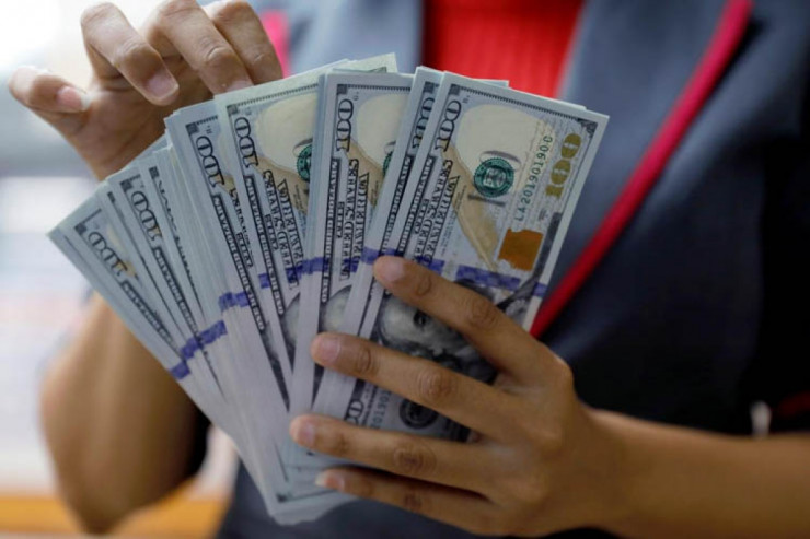 Rusiyaya dollar satmaq QADAĞAN EDİLDİ 