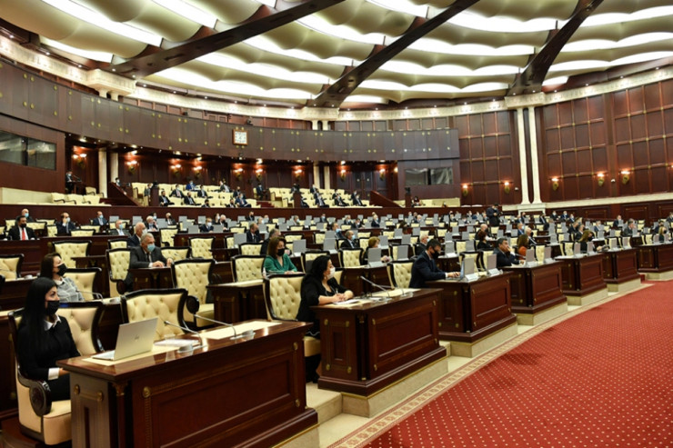 Daha bir deputatın səlahiyyətinə  XİTAM VERİLDİ 