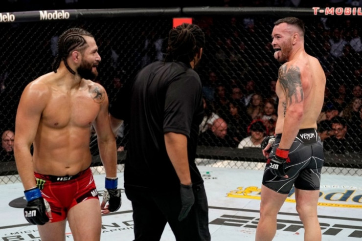 Bu dəfə rinqdə yox,  restoranın yanında   döyüşdülər