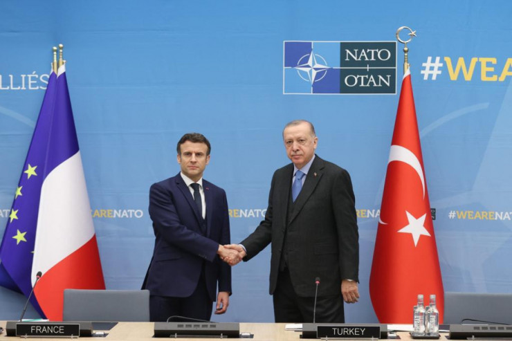 Ərdoğanla Makron  Azərbaycan-Ermənistan   münasibətlərini müzakirə etdi