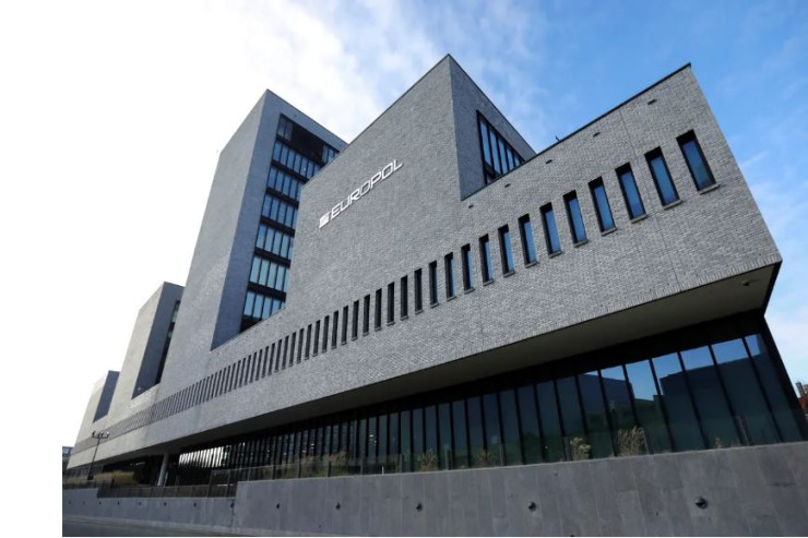 Avropa Polis Təşkilatı indi özəl şirkətlərlə  işləyəcək